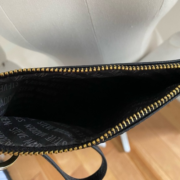 Steve Madden black clutch - Picture 4 of 4